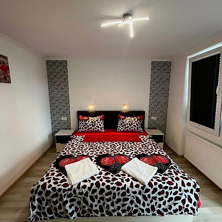 Calypso Rooms Fagaras Exterior photo