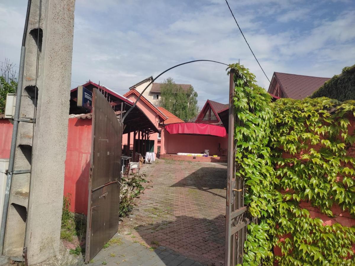 Calypso Rooms Fagaras Exterior photo