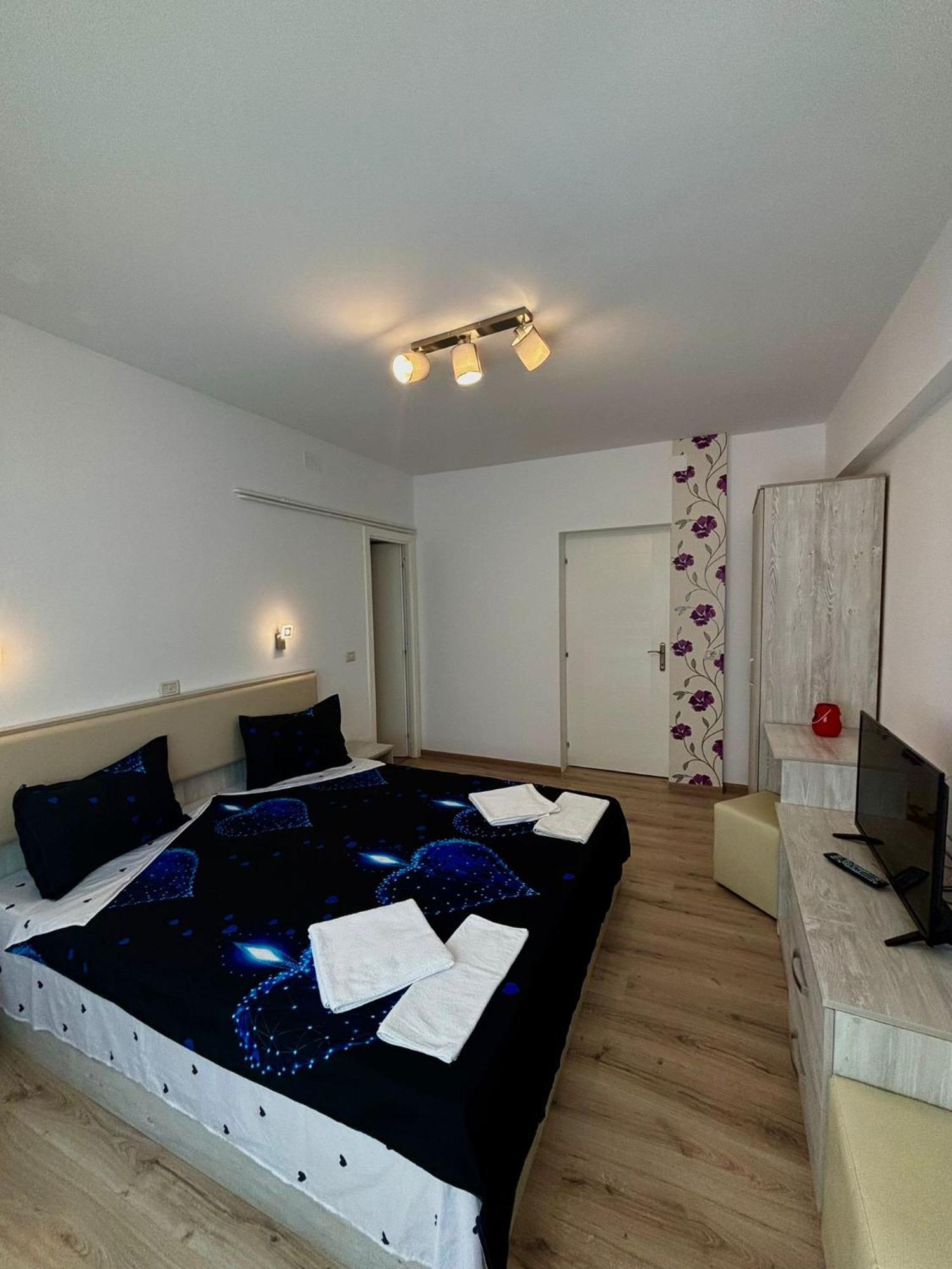 Calypso Rooms Fagaras Exterior photo