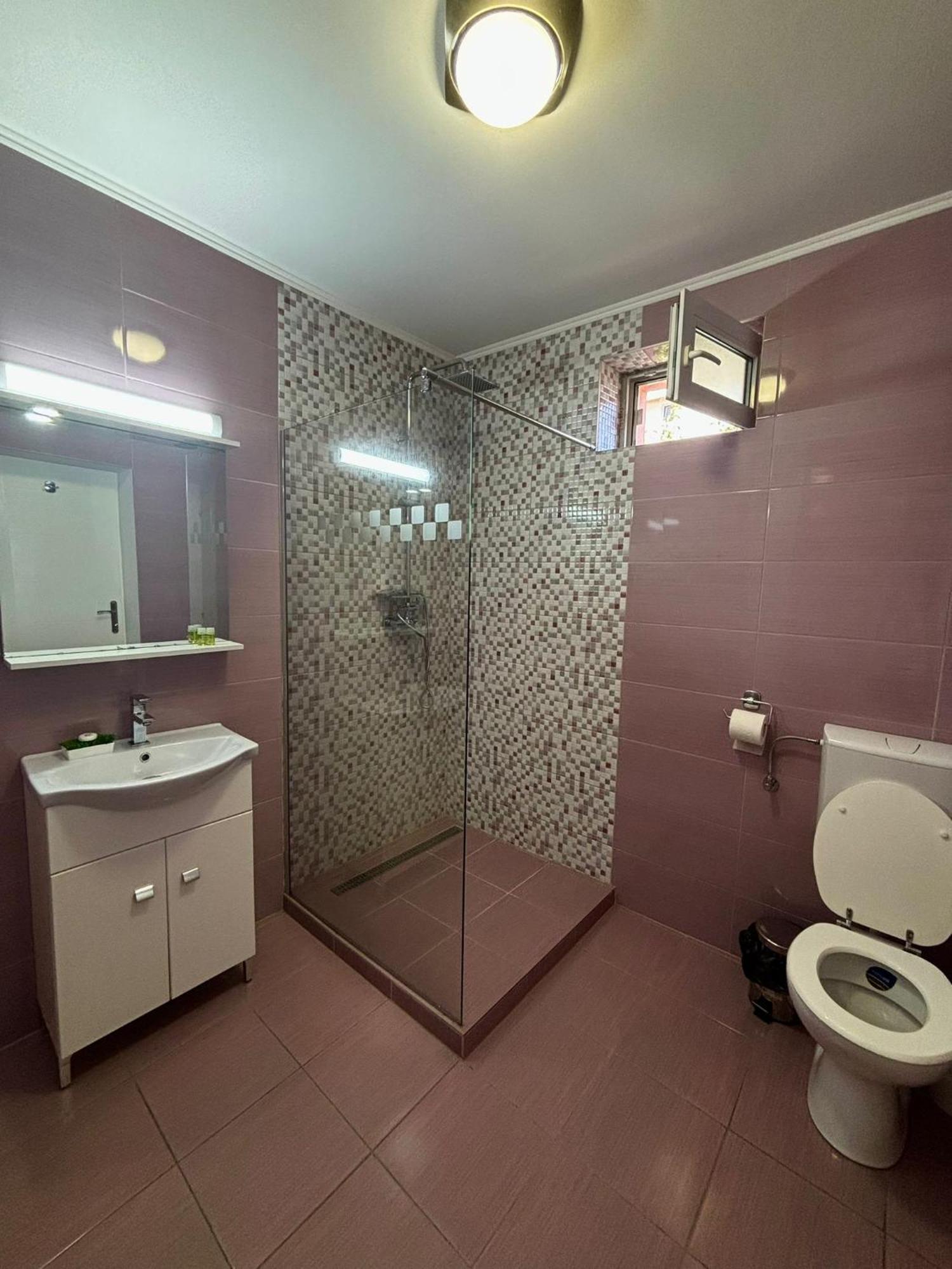 Calypso Rooms Fagaras Exterior photo