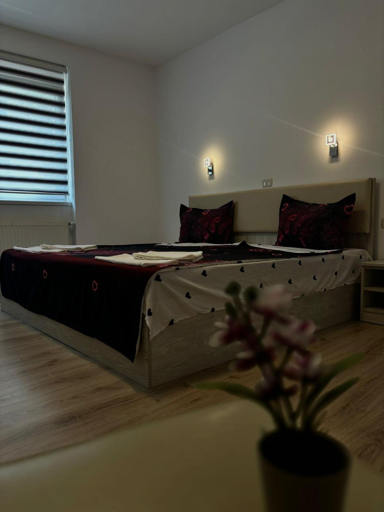Calypso Rooms Fagaras Exterior photo
